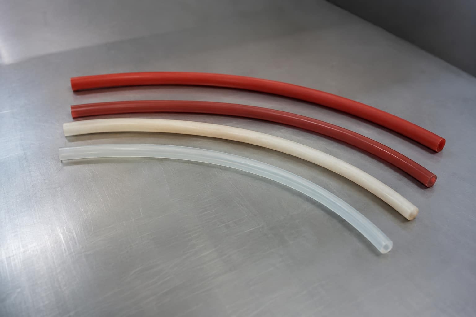Fábrica de tubos de silicone: conheça a Alfalon